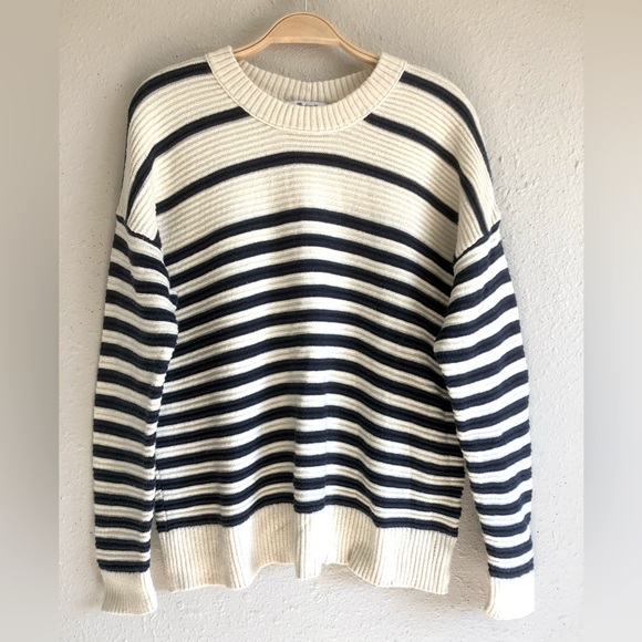 Madewell Greensboro Striped Button-Back Sweater | M - Picture 4 of 11